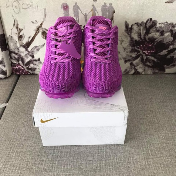 Purple nike vapormax's - Picture 3 of 4
